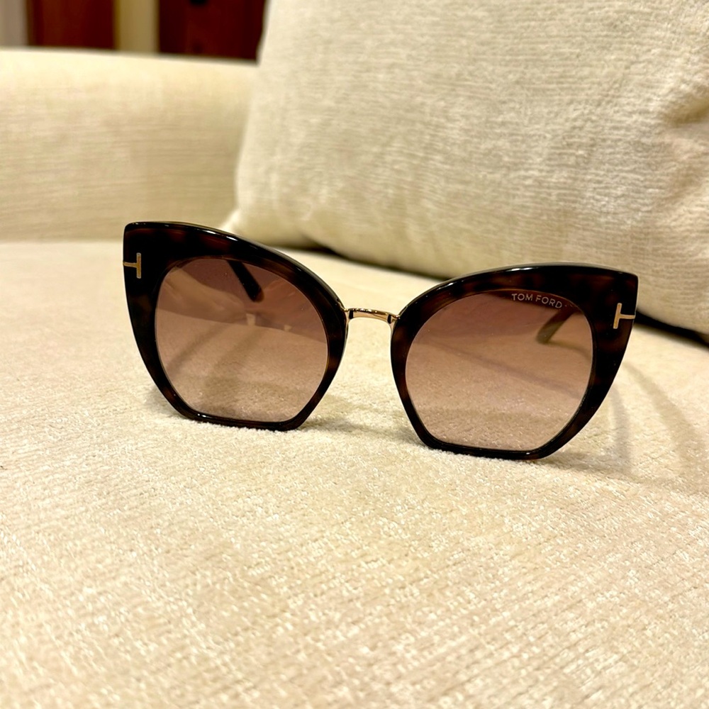 Tom ford cat eye sunglasses